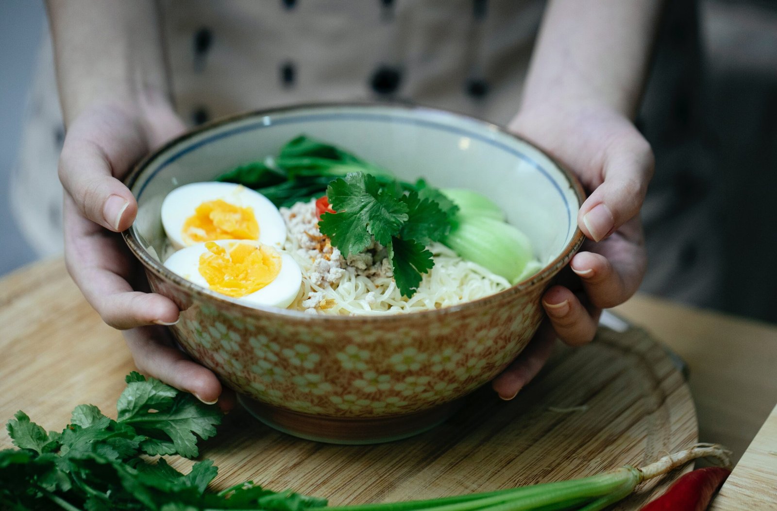 How Long Does It Take To Cook An Egg In Instant Ramen?
